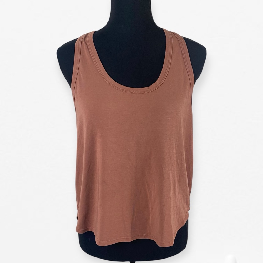 GAP Women's Breathe Mauvy Brown Racerback Tank Top M